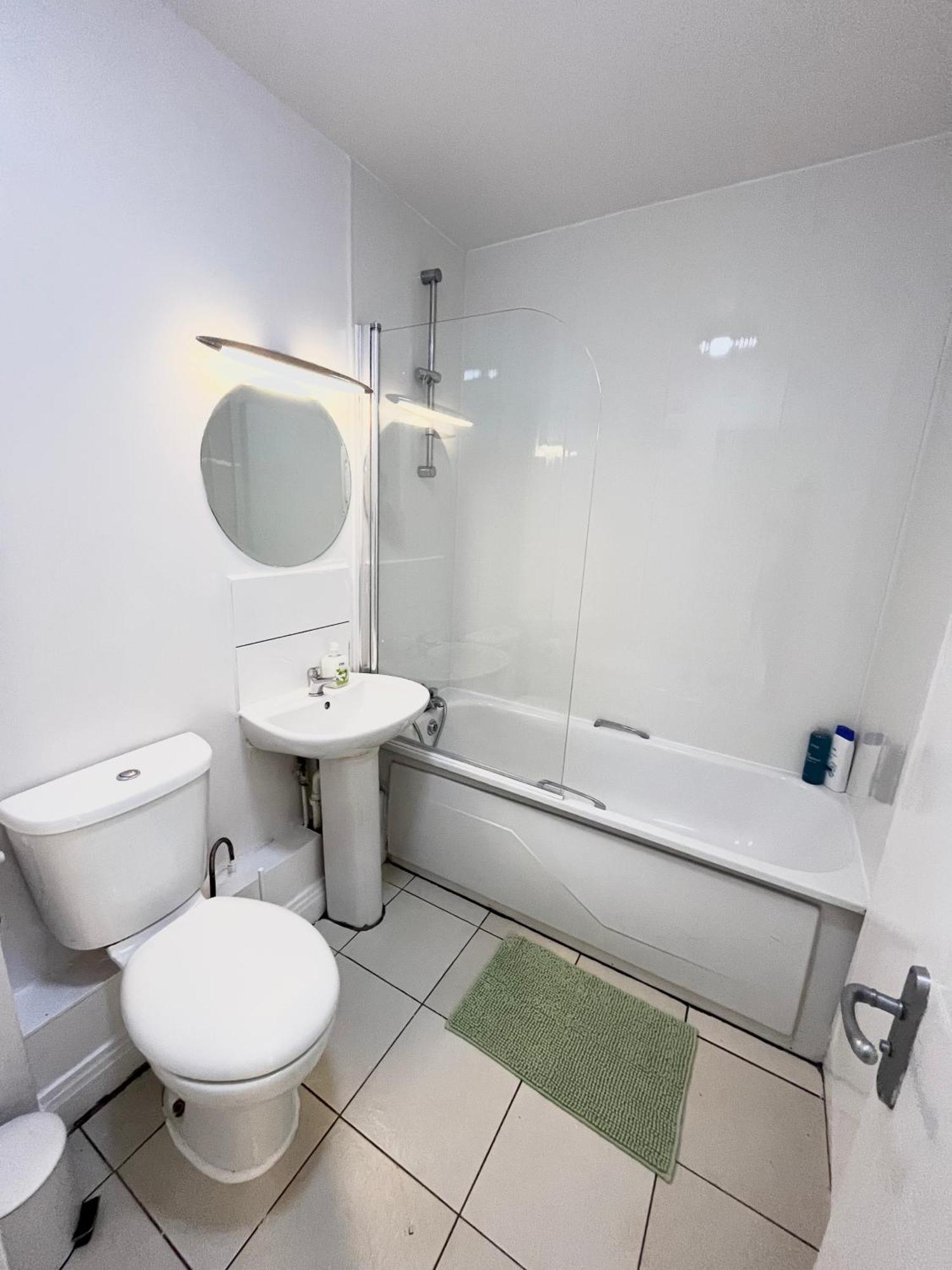 Dublin City Apartment - 2 Bedrooms Exterior photo